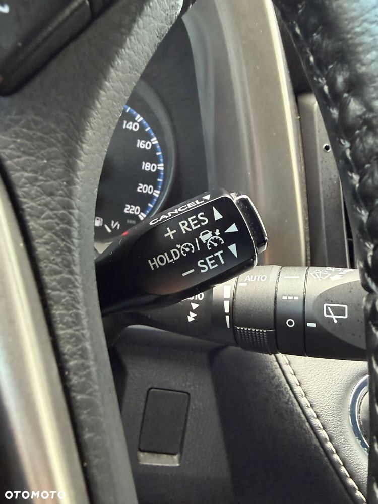Toyota RAV4 2.0 D-4D Premium 4x2 - 15