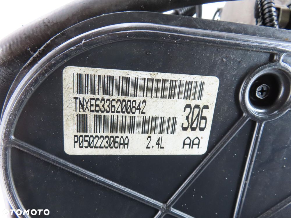 SILNIK CHRYSLER VOYAGER IV 2.4 EDZ - 8