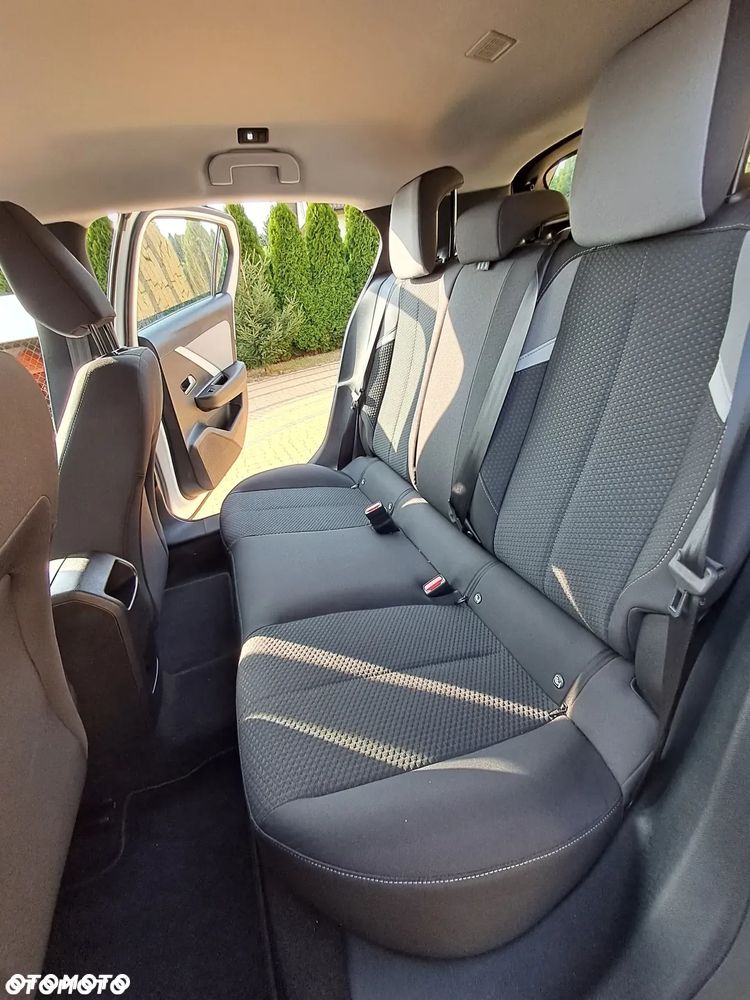 Opel Astra 1.2 Turbo Edition - 20