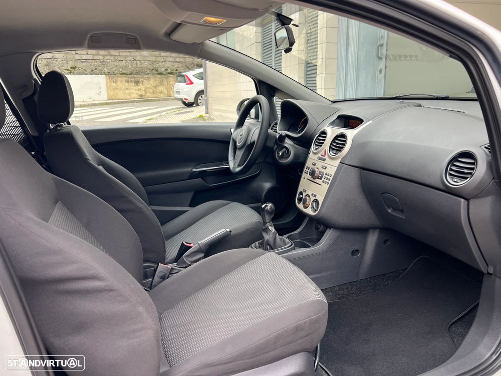 Opel Corsa 1.3 CDTI VAN AC - 15