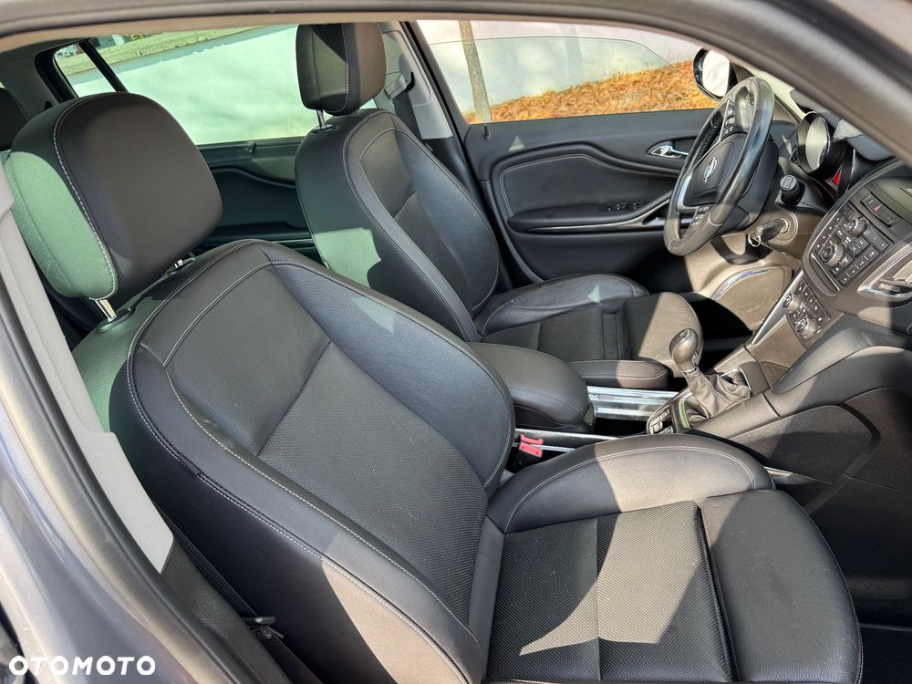 Opel Zafira 2016
