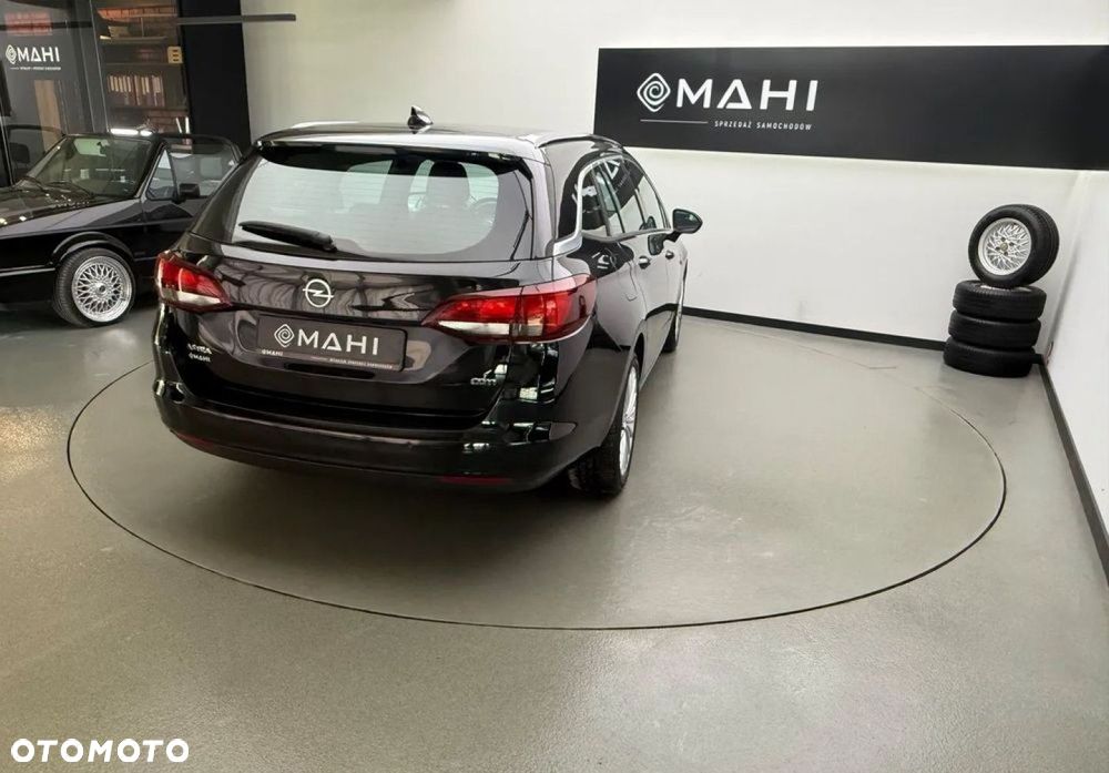 Opel Astra 1.6 D (CDTI) Start/Stop Innovation - 11