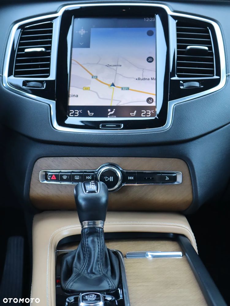 Volvo XC 90 D5 AWD Inscription 7os - 12