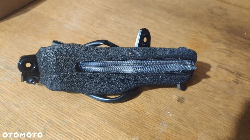 EU LAMPA LED DAY LEWA YAMAHA R1 RN32 RN49 15- - 2