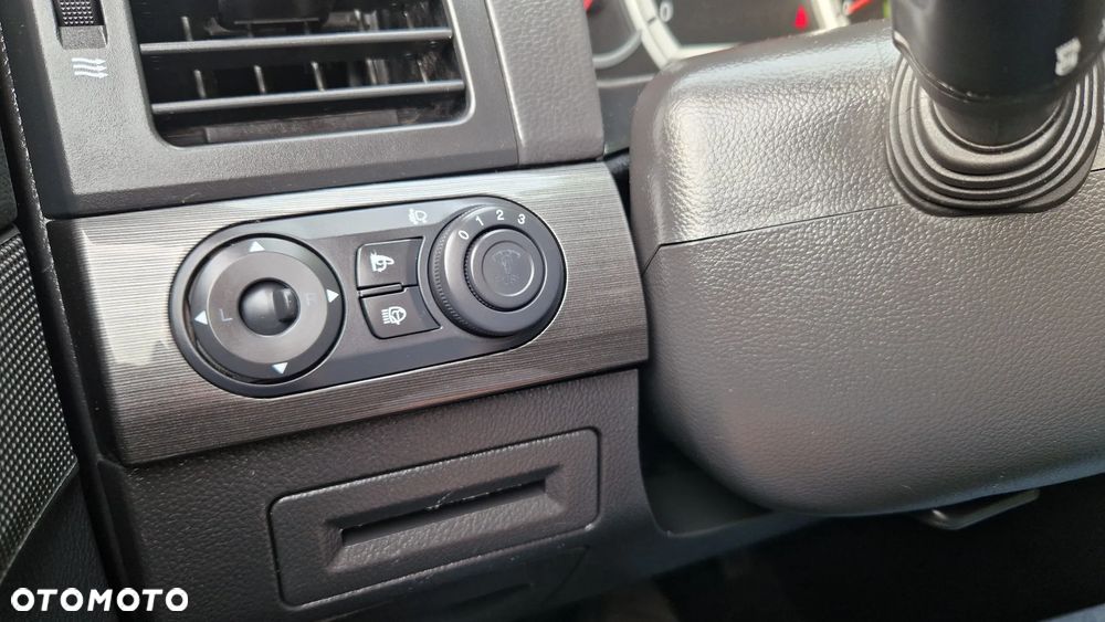 Chevrolet Captiva 2.0 4WD 7 Sitzer LT Exclusive - 16