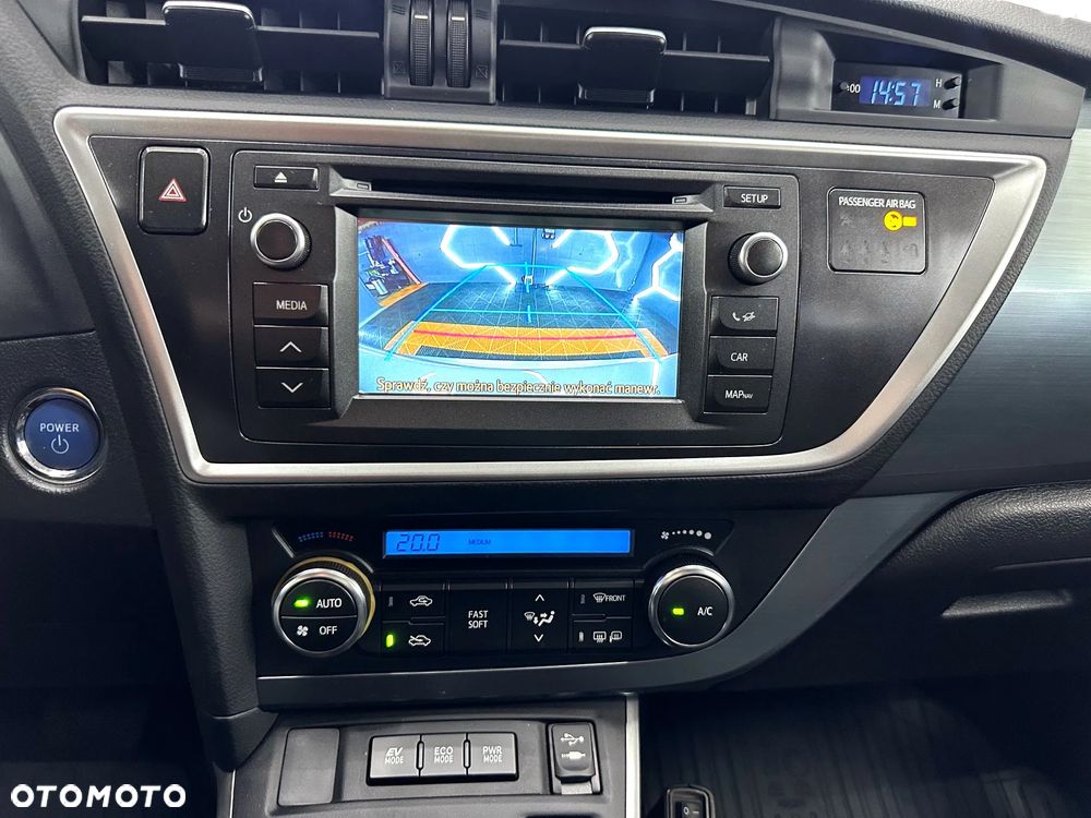 Toyota Auris - 19