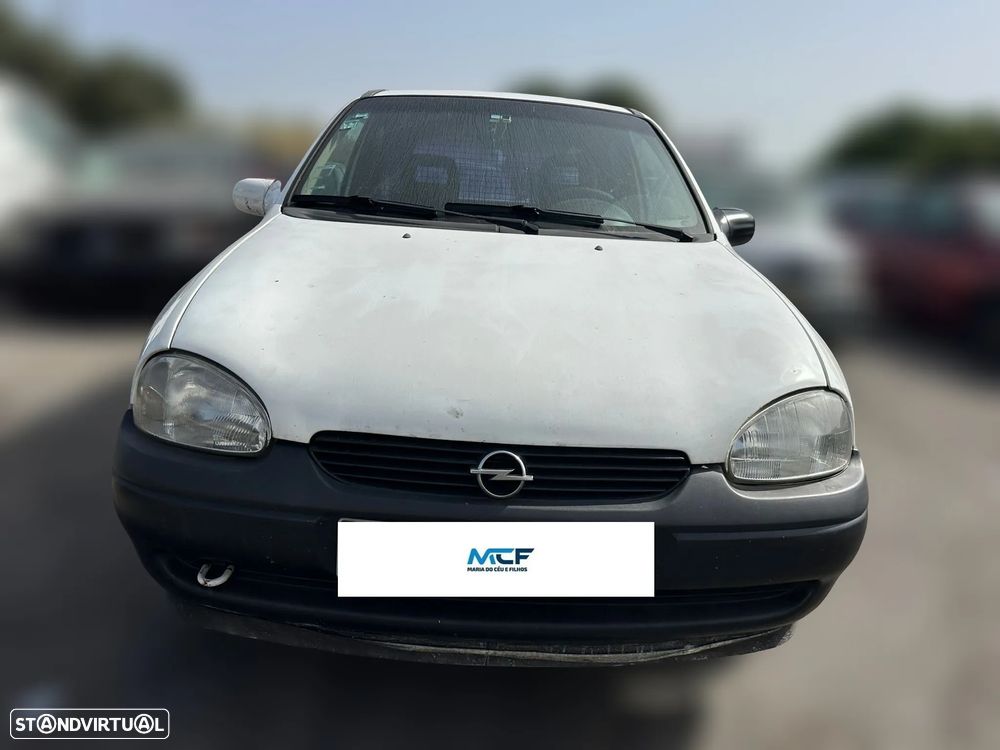 Opel Corsa B 1.7D de 2000 para peças - 1
