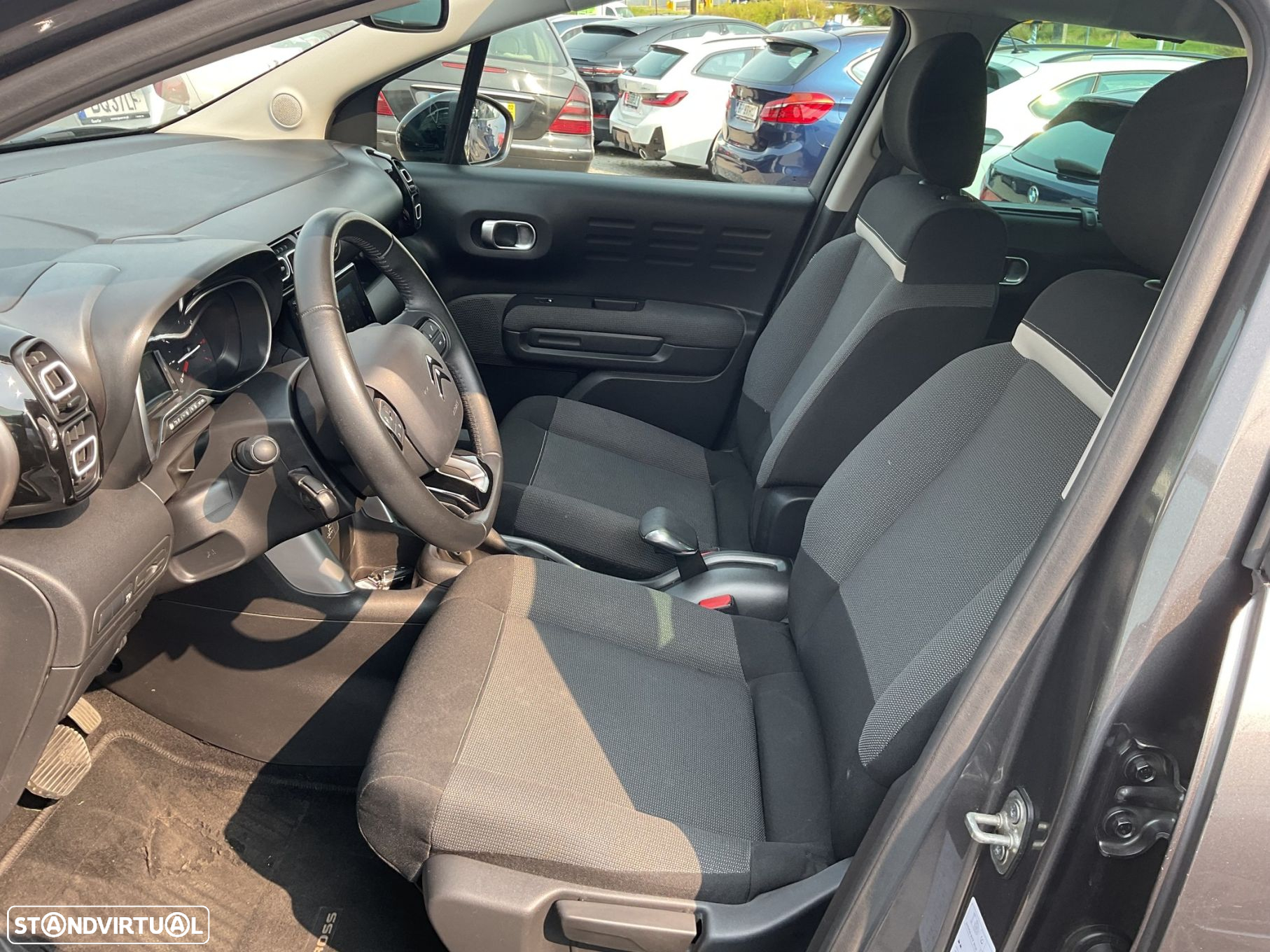 Citroën C3 Aircross 1.2 PureTech Shine EAT6 - 23