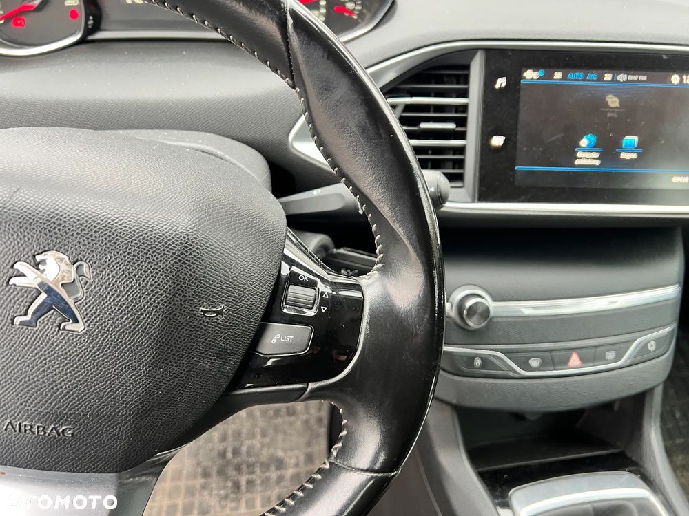 Peugeot 308 - 10