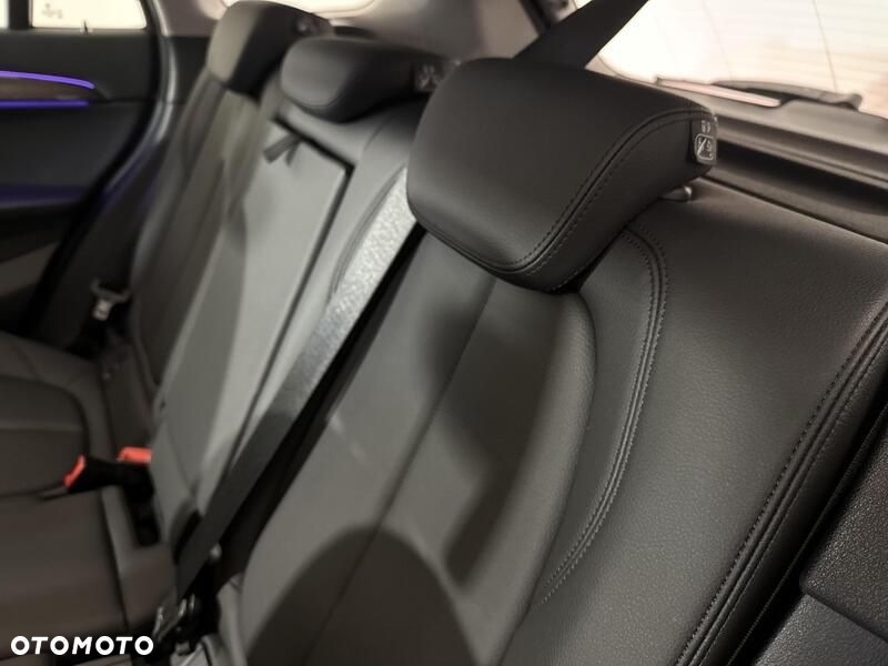 BMW X1 sDrive18i xLine - 20