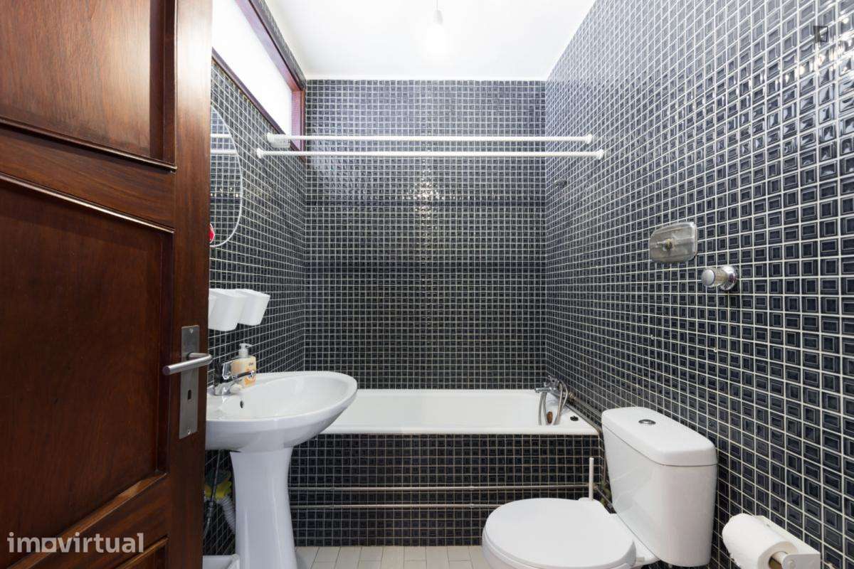 Quarto - localizado em Campanhã Porto - Grande imagem: 2/21