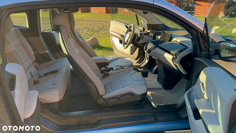 BMW i3 (60 Ah) - 13