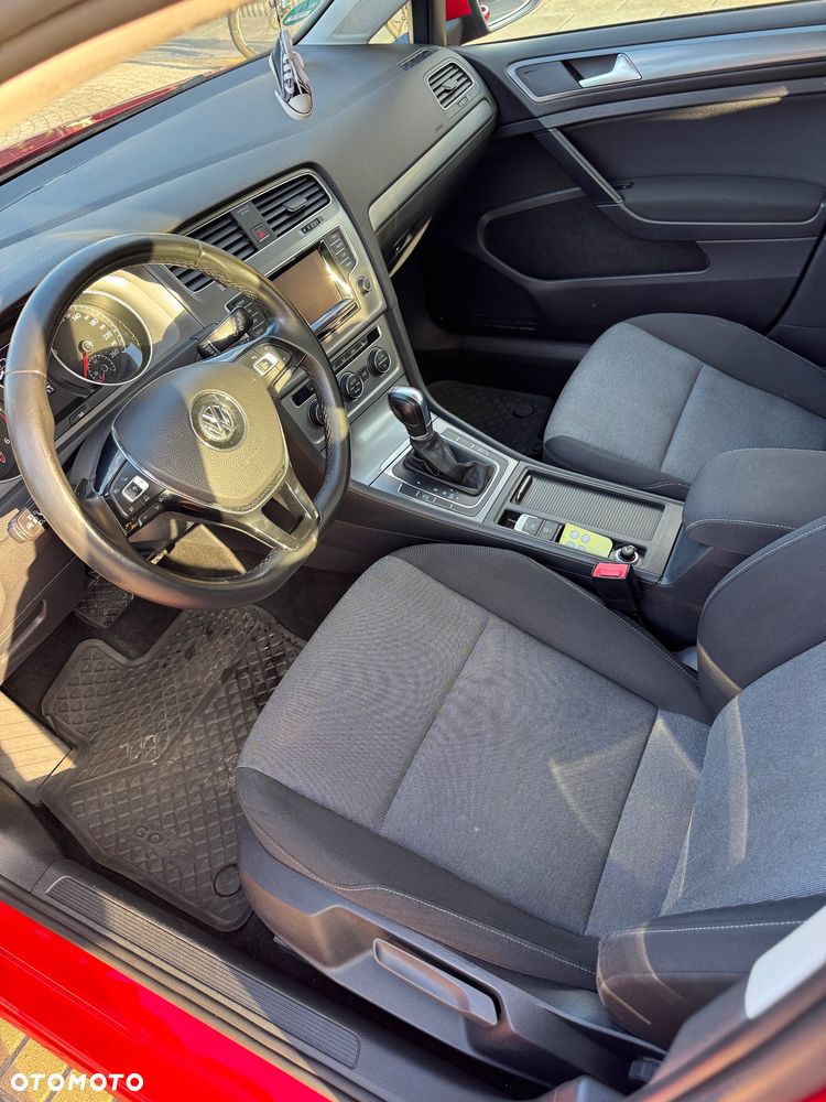 Volkswagen Golf 1.6 TDI Comfortline DSG - 11