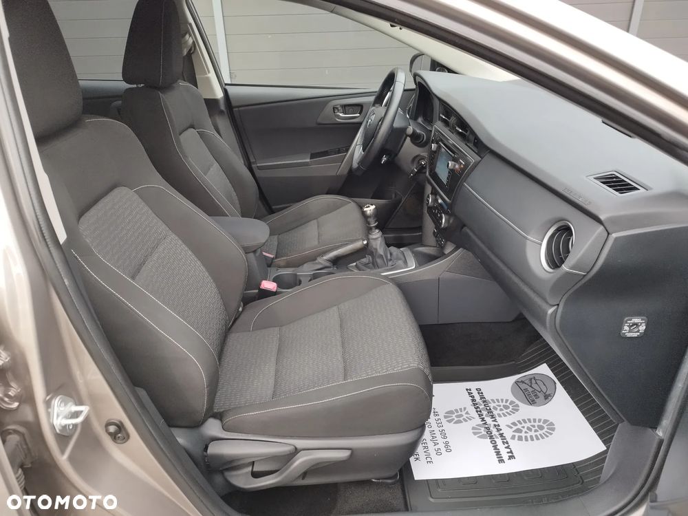 Toyota Auris 1.6 Edition - 26