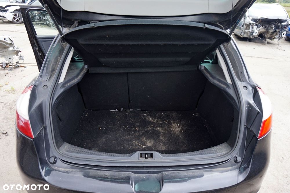 RENAULT MEGANE III PH1 5D HB 2009 NV676 1.9 DCI F9Q870 130KM ND4001 CZARNY na części - 11