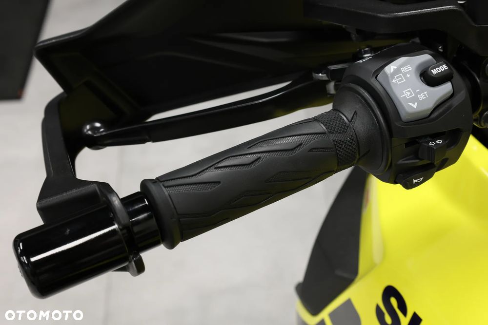 Suzuki DL - 19