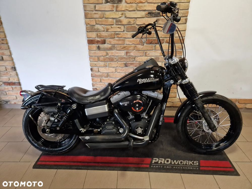 Harley-Davidson Dyna Street Bob - 2