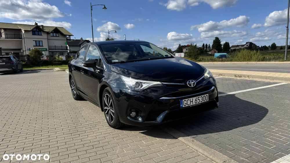 Toyota Avensis - 5