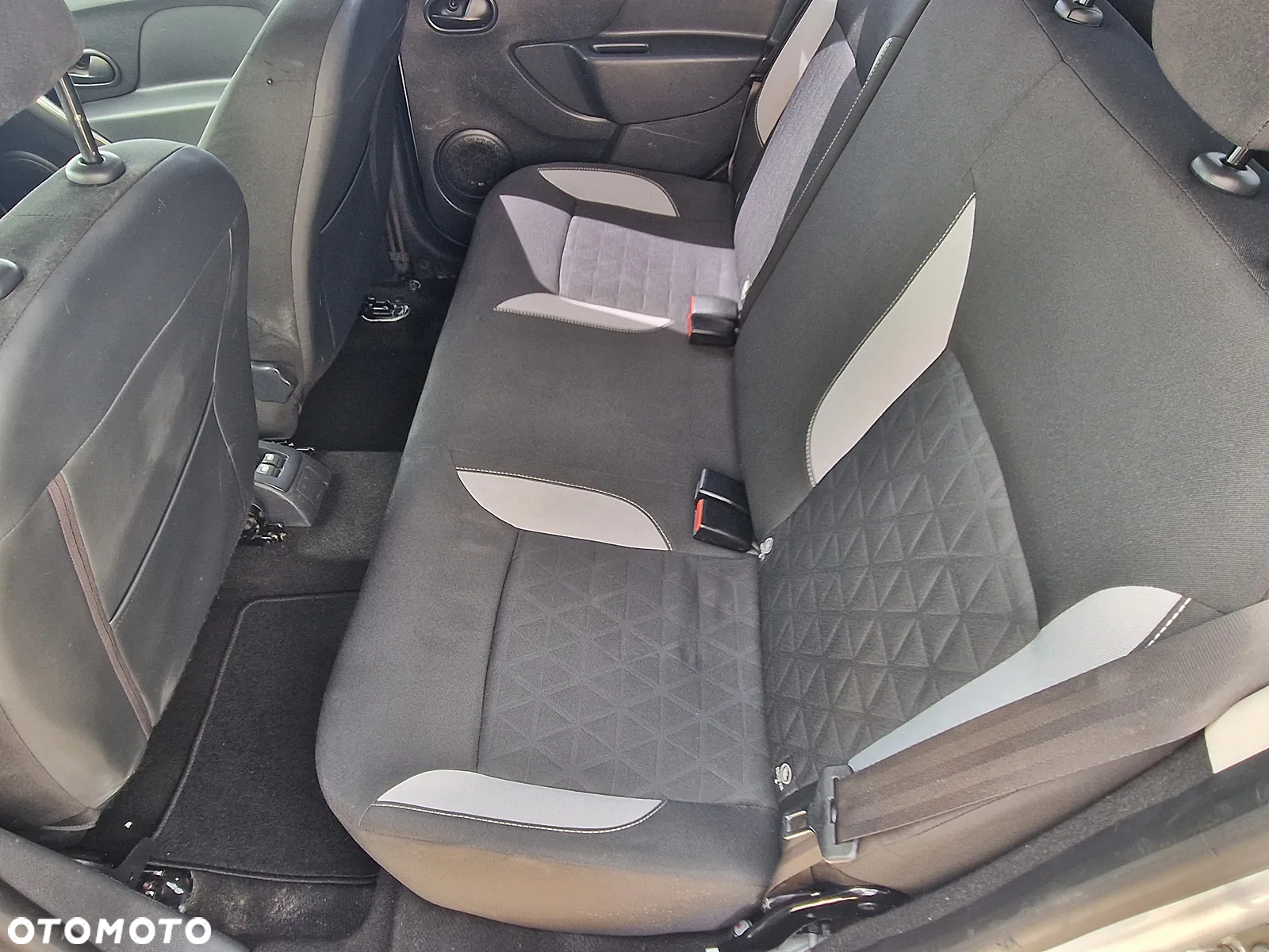 Dacia Sandero 1.5 dCi Celebration - 10