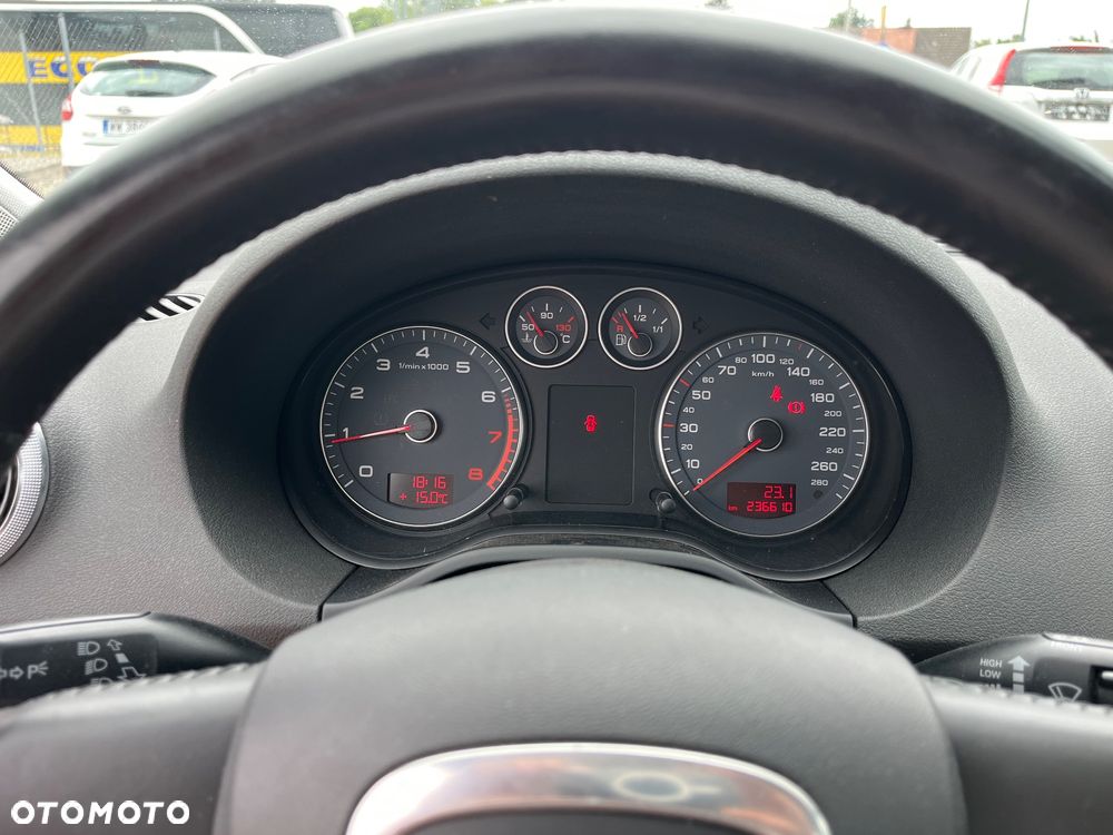 Audi A3 Sportback 1.6 Attraction - 11