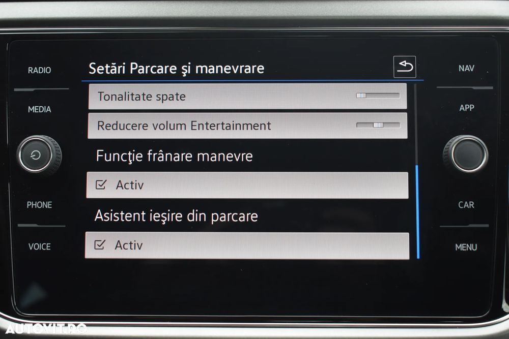 Volkswagen T-Roc 2.0 TDI DSG Design - 27