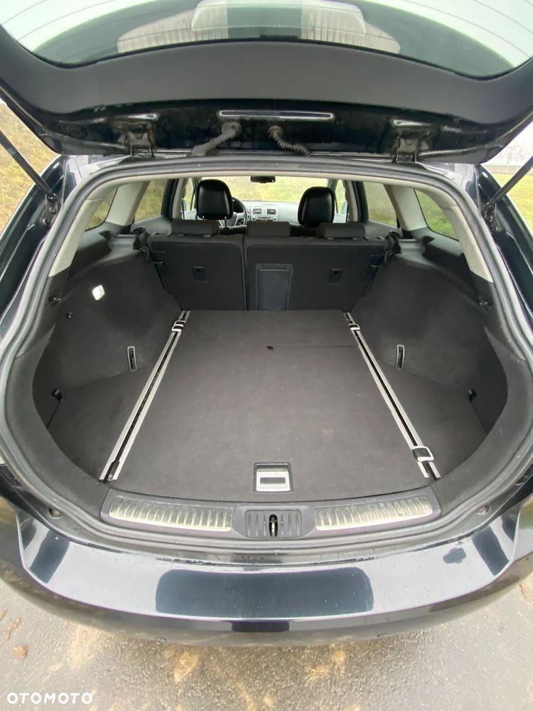 Toyota Avensis 2.2 D-CAT Executive - 8