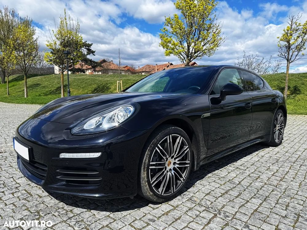 Porsche Panamera Edition - 3