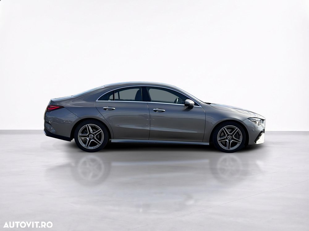 Mercedes-Benz CLA 220 - 8