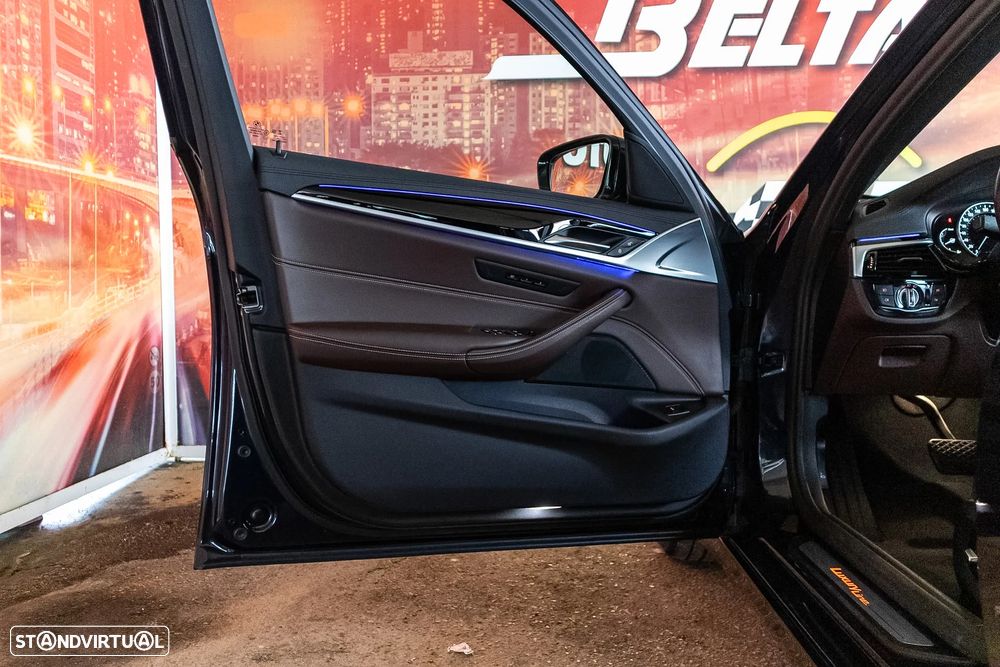 BMW 520 d Line Luxury Auto - 13