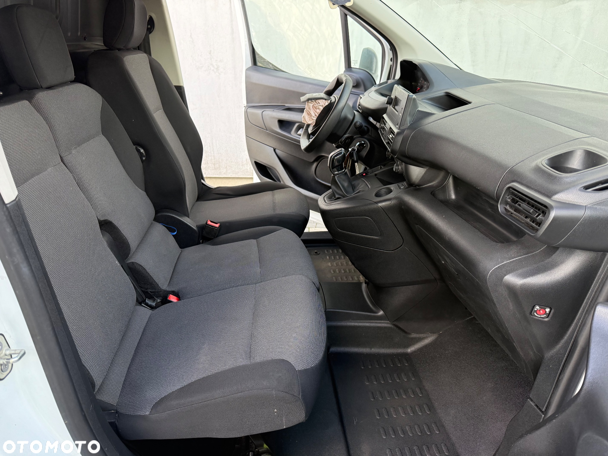 Peugeot Partner - 12