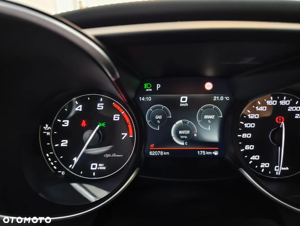 Alfa Romeo Giulia 2.0 Turbo Veloce Q4 - 8