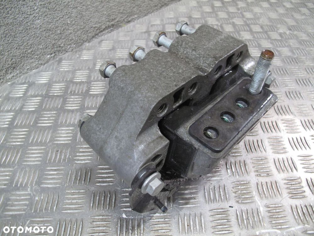 PODUSZKA SKRZYNI BIEGÓW SCANIA R S - 7