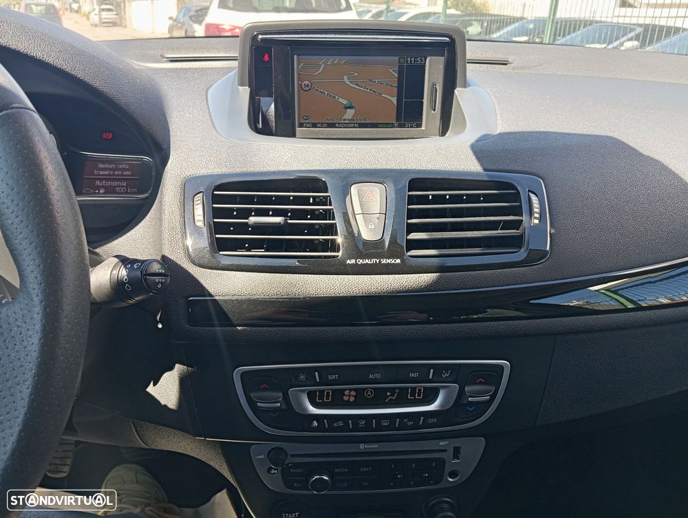 Renault Mégane ENERGY TCe 115 Start & Stop Bose Edition - 9