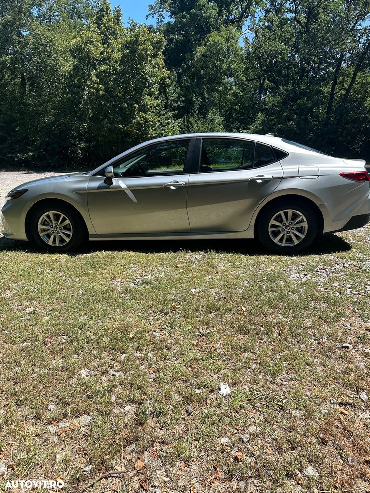 Toyota Camry - 5