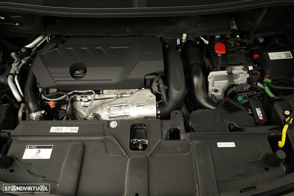 Peugeot 3008 1.6 Hybrid Allure e-EAT8 - 26