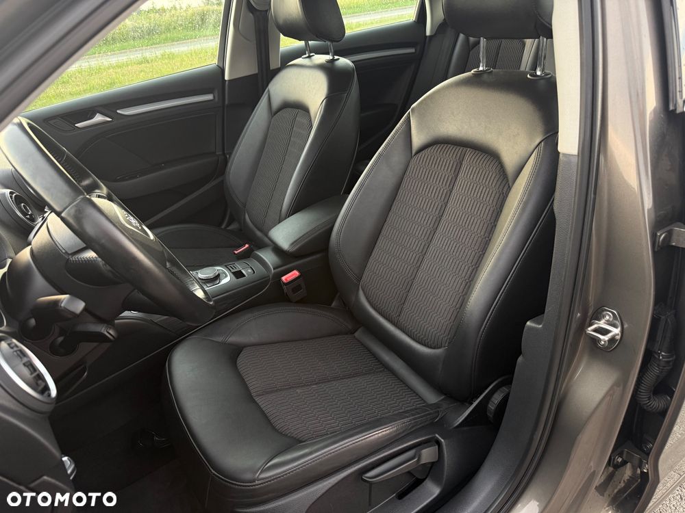 Audi A3 Sportback 1.2 TFSI S tronic S line Sportpaket - 14