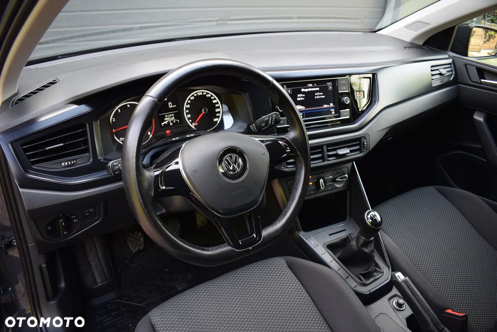 Volkswagen Polo - 24