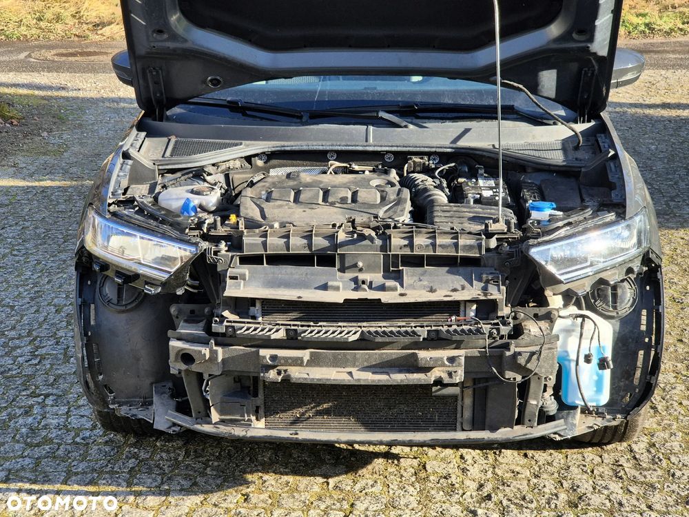 Volkswagen T-Roc 2.0 TDI SCR DSG ACTIVE - 23