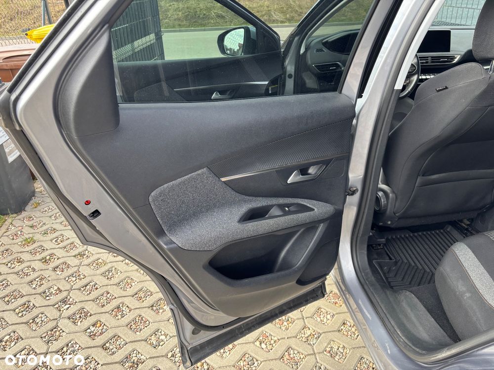 Peugeot 3008 BlueHDi 130 Stop & Start EAT8 GT - 17