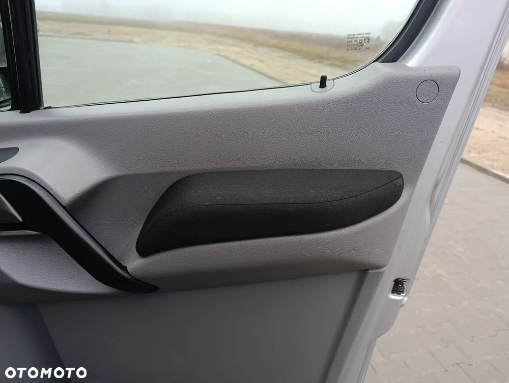 Volkswagen Crafter - 18