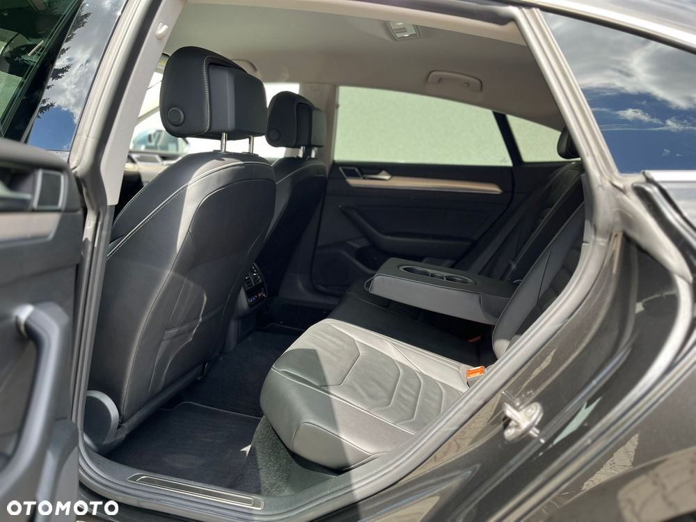 Volkswagen Arteon 2.0 TDI Bi-Turbo SCR 4Mot Elegance DSG - 23