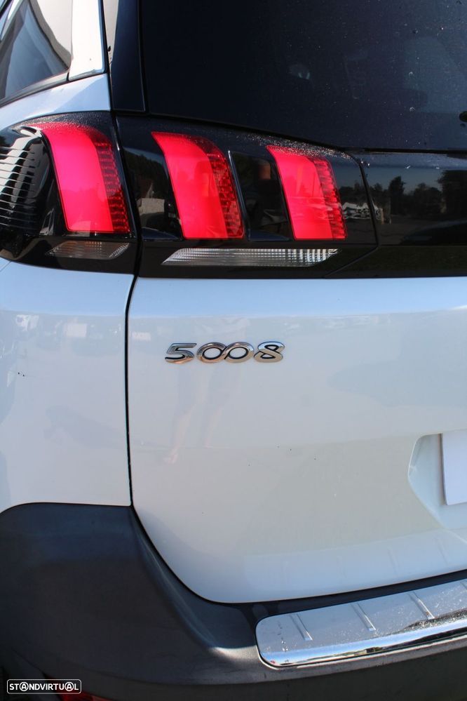 Peugeot 5008 1.6 BlueHDi Allure EAT6 - 19