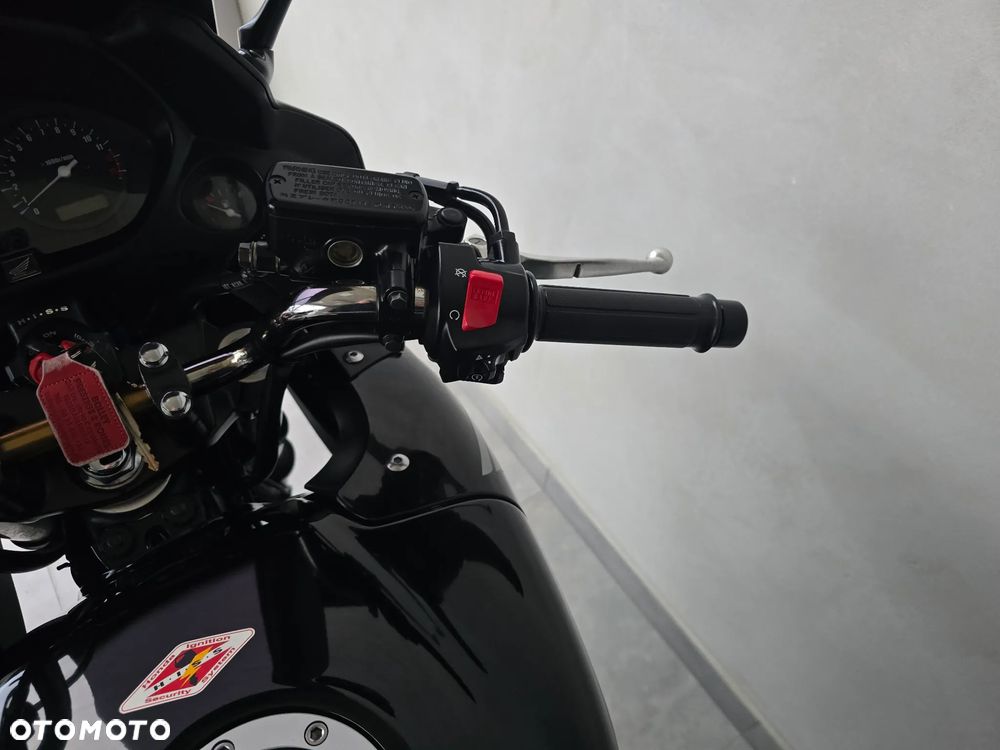 Honda CBF - 25