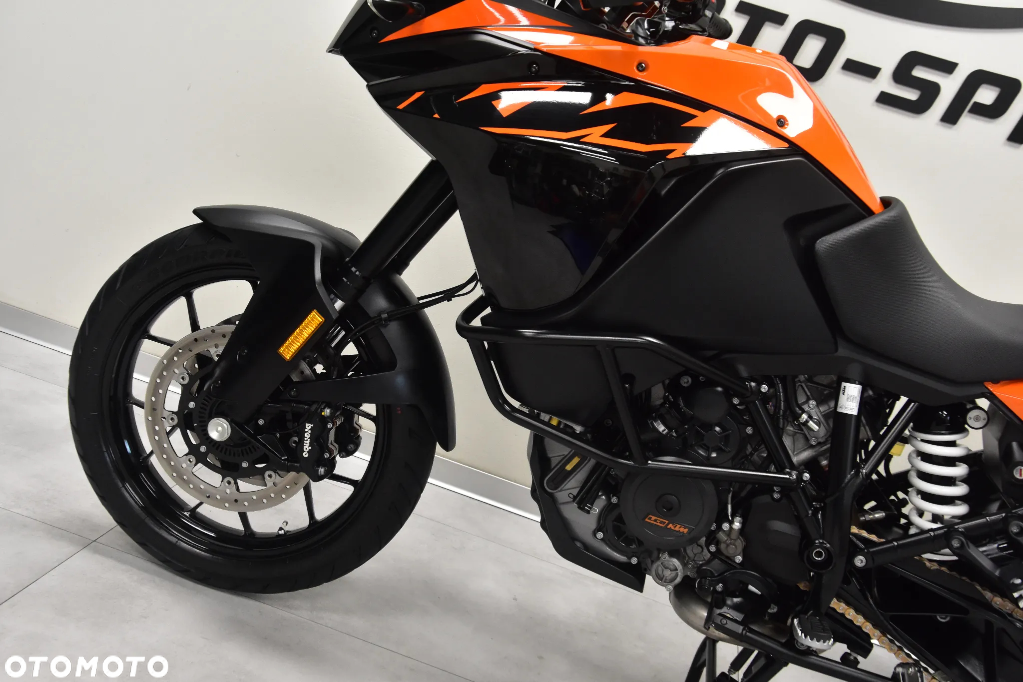 KTM Adventure - 12