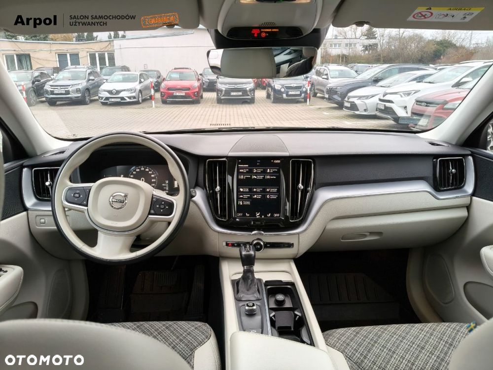 Volvo XC 60 T5 AWD Momentum - 23