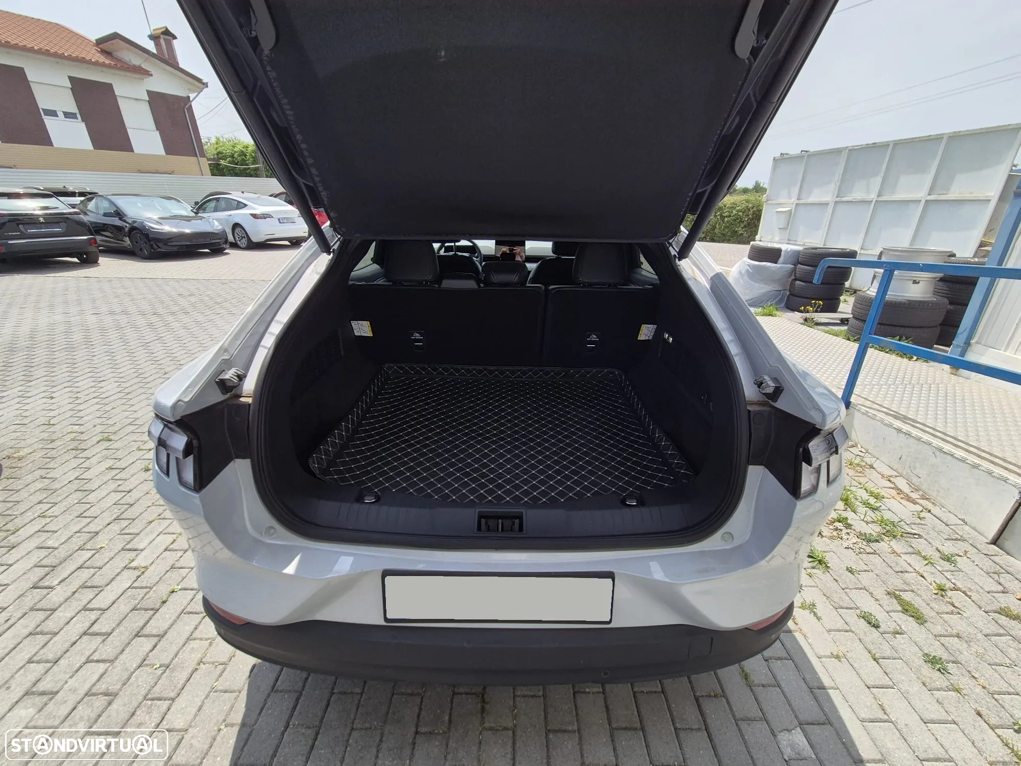 Ford Mustang Mach-E 75.7 kWh Base - 7