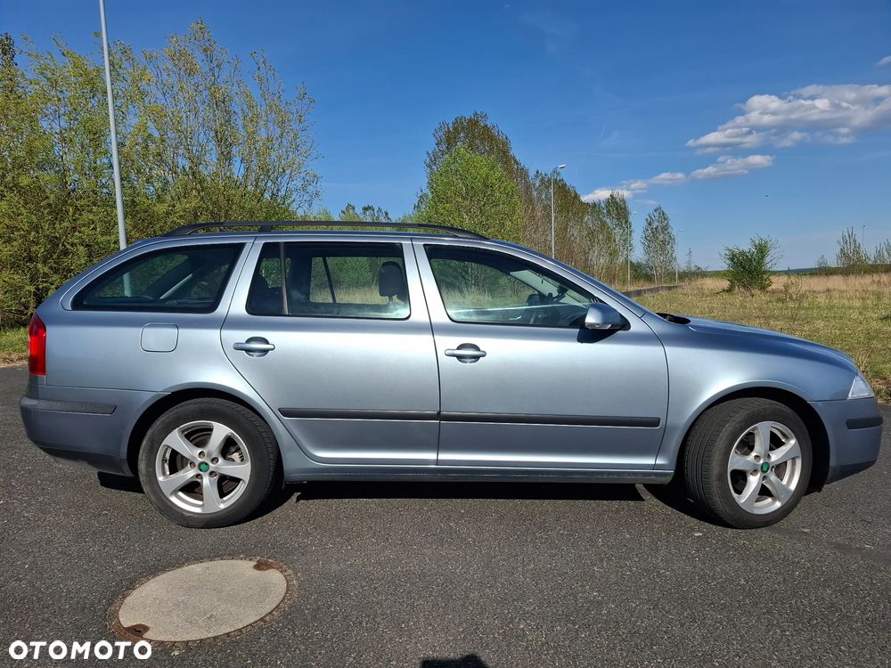 Skoda Octavia 1.6 Tour - 4