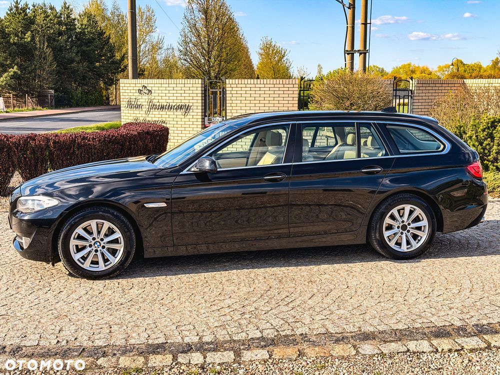 BMW Seria 5 525d Sport-Aut - 9