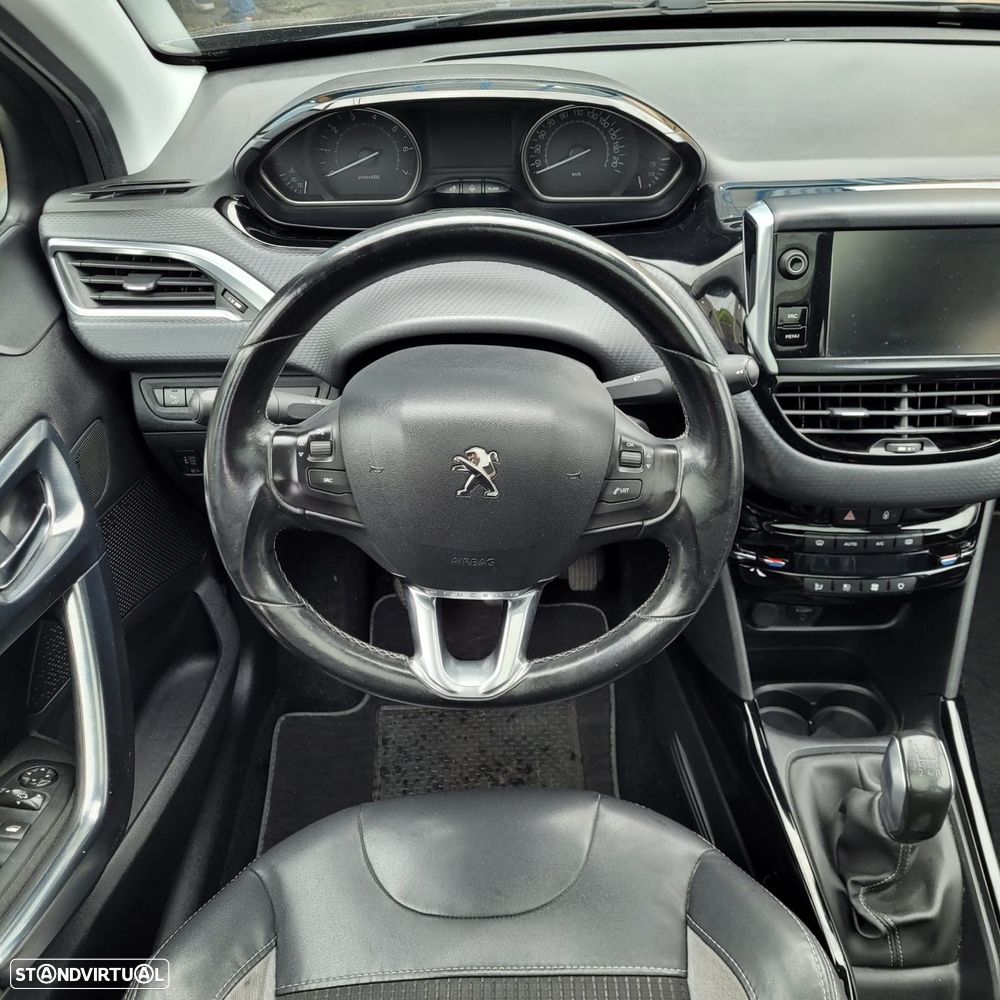 Peugeot 2008 1.2 PureTech Allure - 9