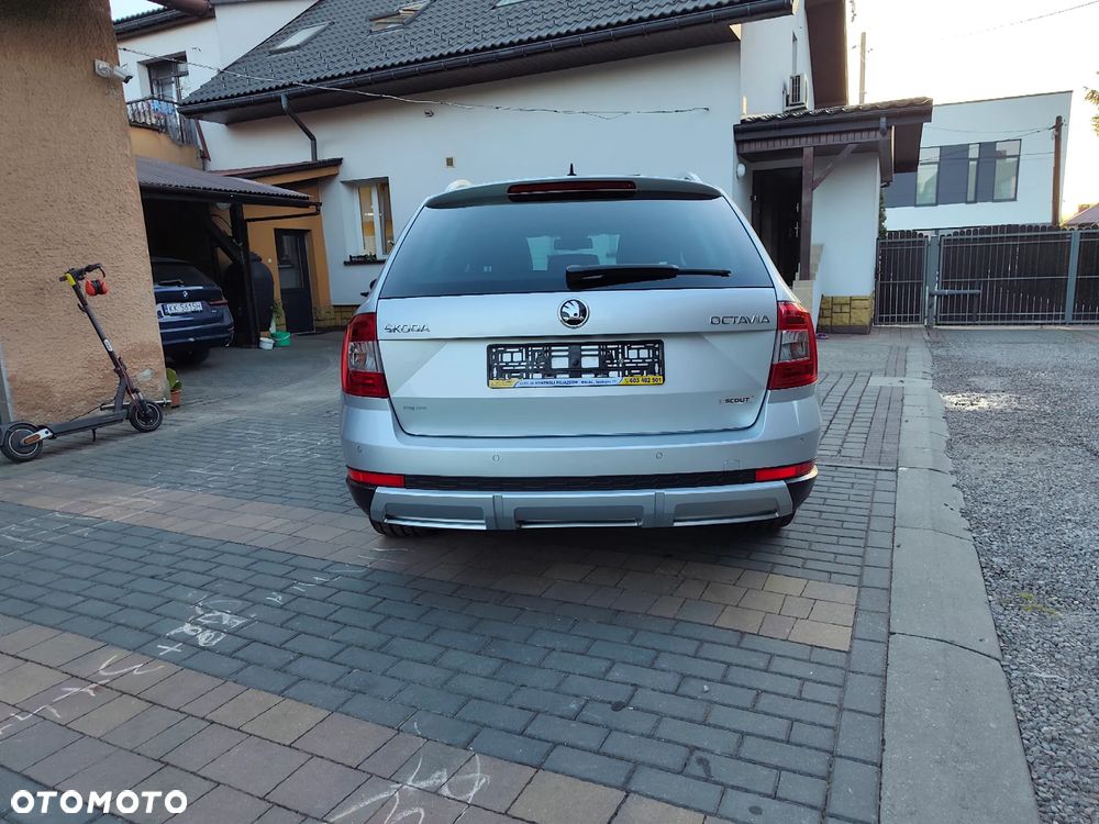 Skoda Octavia 2.0 TDI 4x4 DSG Scout - 7